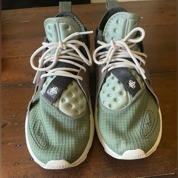 Nike Huarache Type N.354 ‘Olive’ - Picture 4 of 6